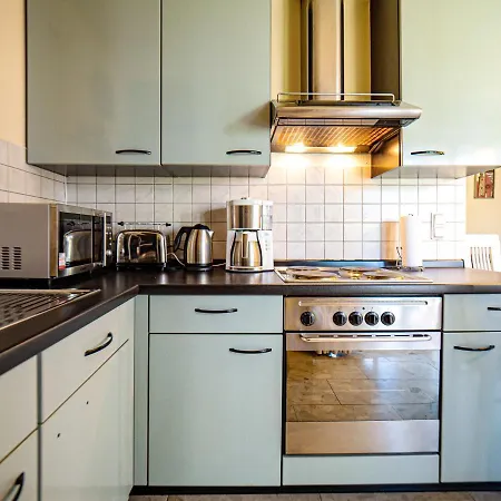 Daire Birkenstrasse 6i 14 *